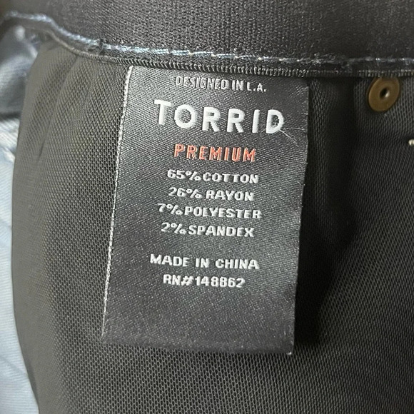 TORRID Premium Bombshell Skinny Distressed Stretch Jeans - Picture 12 of 12